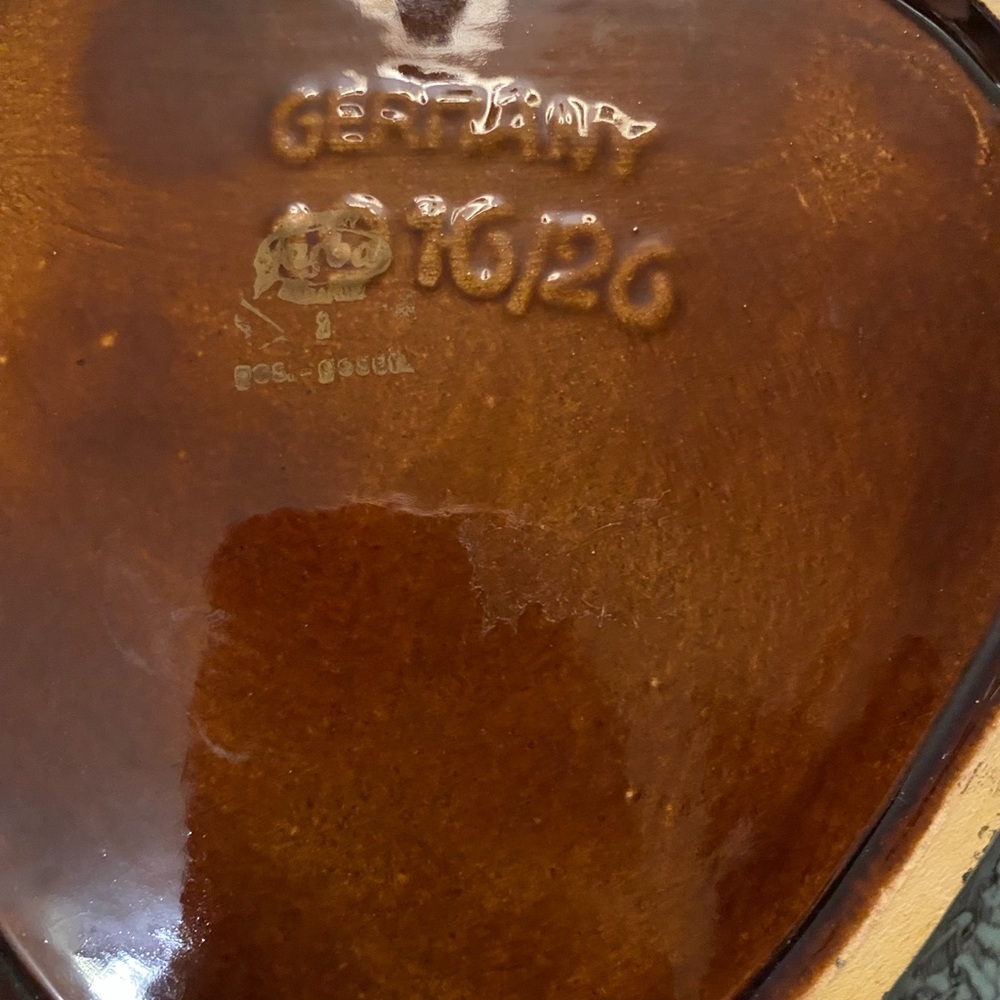 Artistic Blue and Gold Ceramic Plate - Picture 3 of 3